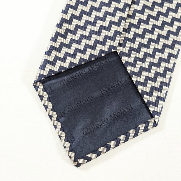 100% silk Georgio Armani Cravatte Italy metallic geometric neck tie - Picture 6 of 7